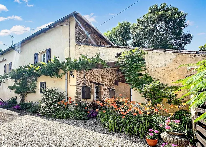 3 Bedroom Amazing In بيت للعطل *