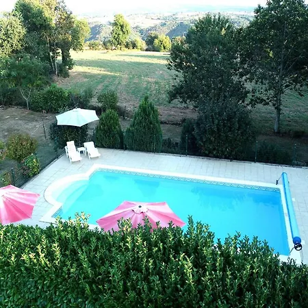 Lovely In With Swimming Pool בית נופש