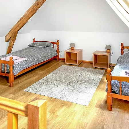 3 Bedroom Amazing Home In Jouqueviel * Jouqueviel
