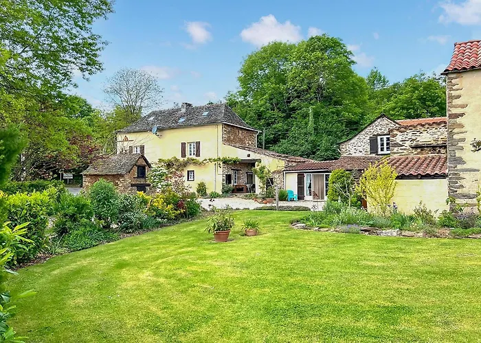 3 Bedroom Amazing In Casa vacanze Jouqueviel